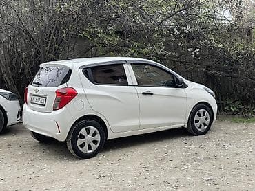 спарк в аренду: Chevrolet Spark: 2017 г., 1 л, Автомат, Бензин, Хэтчбэк — 2