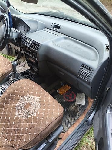 Транспорт: Mitsubishi Space Wagon: 1997 г., 2 л, Механика, Бензин, Минивэн — 4