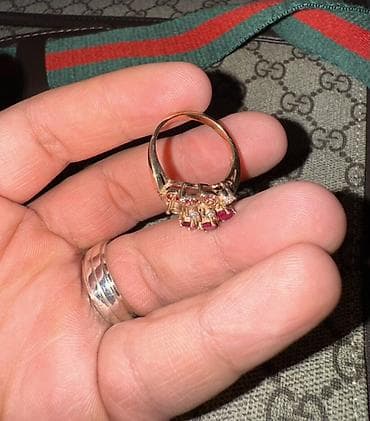 золото сепочки: Золотое кольцо с рубинами и прозрачными вставками 6,35 гр 585 пробы — 3