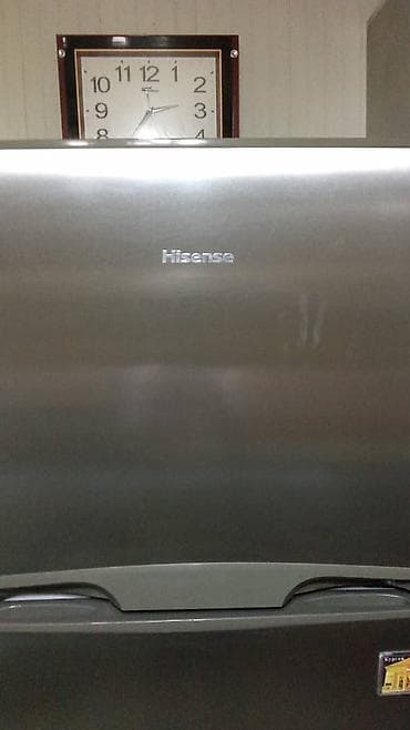 часы казино: Холодильник Hisense, Двухкамерный — 3