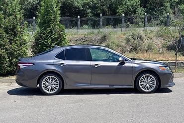 e2 byd: Toyota Camry: 2019 г., 2.5 л, Вариатор, Гибрид, Седан — 4