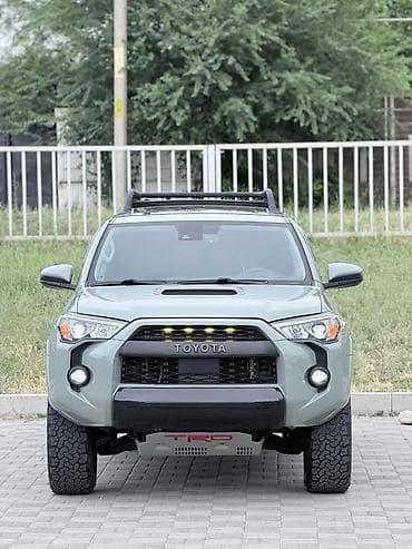 щиток: Toyota 4Runner: 2021 г., 4 л, Автомат, Бензин, Внедорожник — 1