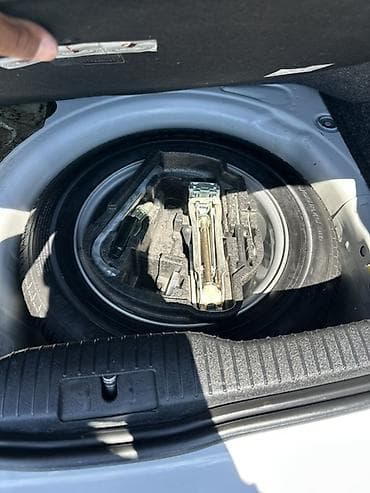 кузов гольф: Volkswagen Golf: 2001 г., 2 л, Автомат, Бензин, Хэтчбэк — 9