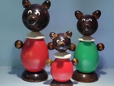 Игрушки 3 медведя. Пирамидки, разборные. Материал - дерево