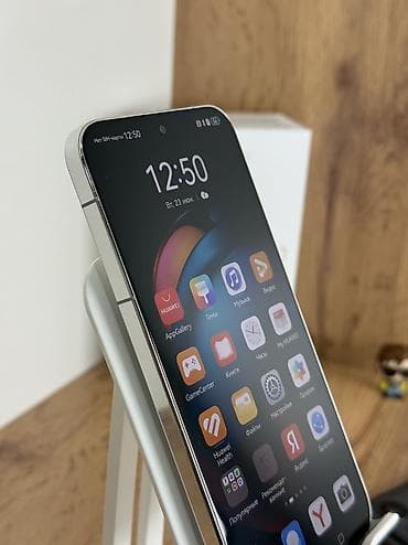 Техника и электроника: Huawei Pura 70, Б/у, 256 ГБ, цвет - Белый, 1 SIM, 2 SIM, eSIM — 5