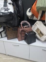 брендовые сумки: Сумка с мягкой фактурой (эффект «варёного» денима/велюра) в графитовом — 7