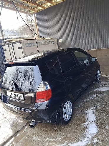 Продажа авто: Honda Jazz: 2008 г., 1.3 л, Механика, Бензин, Хэтчбэк — 3