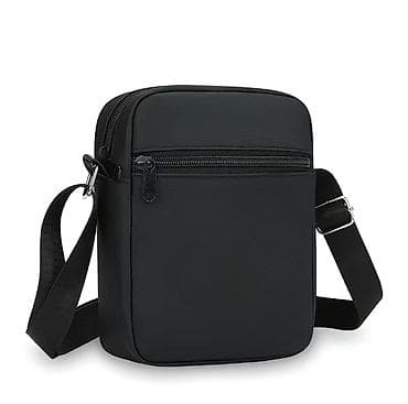 Личные вещи: Сумка через плечо, компактная, черная - Форм‑фактор: вертикальная — 1