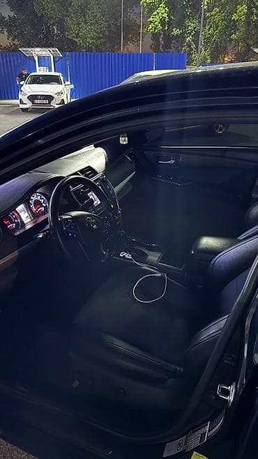 Транспорт: Toyota Camry: 2016 г., 2.5 л, Автомат, Бензин, Седан — 5