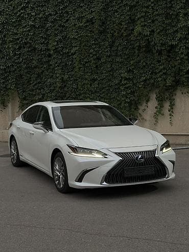 Lexus ES: 2019 г., 2.5 л, Автомат, Гибрид, Седан