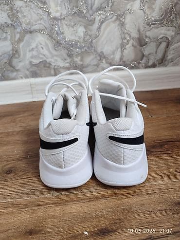 теплые мужские шарфы: Мужские кроссовки, 41, Nike, Новый, цвет - Белый, Бесплатная доставка — 4