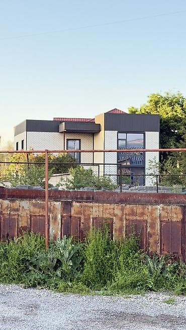 продаю дом кудайберген бишкек: 🏡 Продается современный дом под ПСО — $200,000 Продается стильный дом — 3