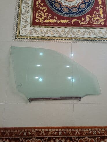 стекло на мотоцикл: Переднее правое Suzuki, Б/у, Оригинал — 1