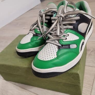 Gucci (оригинал)

Размер 37.5
Цена: 6000
Оригинал