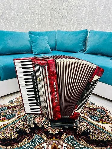 тракционый стол: Жаны акардион сатабыз Россиядан келген бут баары иштейт чемоданы бар — 2