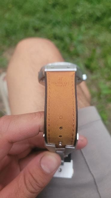 Аксессуарлар: Часы Hublot (Geneve), скелетон - Механика с автоподзаводом, видимый — 4