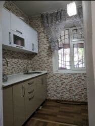 Үйдү ижарага алам: Үй, 160 кв. м, 6 бөлмө, Менчик ээси — 14