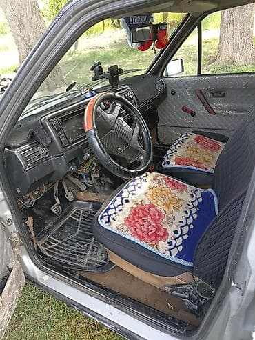 авто подборщик: Volkswagen Golf: 1987 г., Хэтчбэк — 3