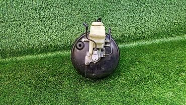 Сальники: Тормознои ваккум Е53 1 165 679 Год 2005 В отличном состоянии, очень — 2