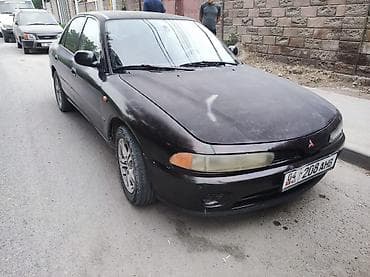 Mitsubishi Lancer: 1995 г., 2 л, Кол менен иштөөчү, Седан — 5