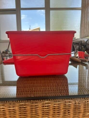 ведро оцинкованное: Продается прямоугольное ведро для краски ярко-красного цвета с — 1