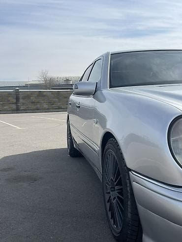 fort focus: Mercedes-Benz E-Class: 1998 г., 4.3 л, Автомат, Бензин, Седан — 3