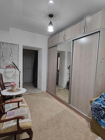 Продажа домов: Дом с двором и крытым навесом/верандой. - Кирпичный забор и — 7