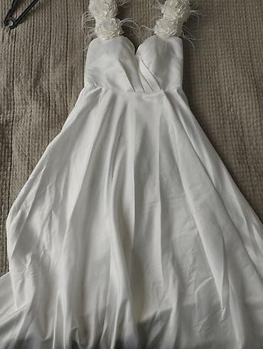свадебная бижутерия: Свадебное/вечернее платье A‑line, цвет айвори (белый). - Силуэт — 1