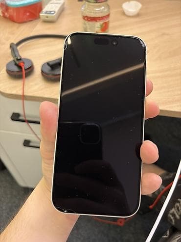 iphone 7 silver: IPhone 17, 6.3", белый - Корпус: алюминиевые грани, задняя панель — 2
