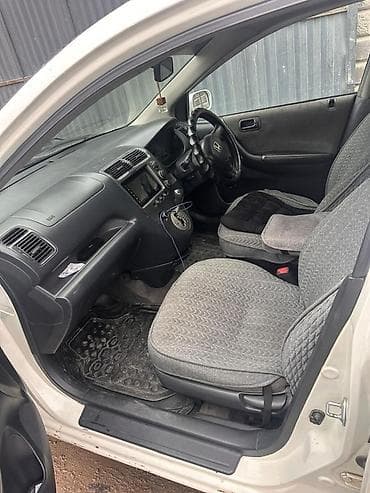 Продажа авто: Honda Civic: 2000 г., 1.7 л, Автомат, Бензин, Хэтчбэк — 6