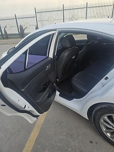 андройд авто: Hyundai Avante: 2019 г., 1.6 л, Вариатор, Газ, Седан — 5