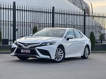 camry 2015: Toyota Camry: 2021 г., 2.5 л, Вариатор, Гибрид, Седан — 3