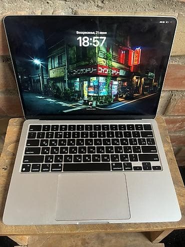Для программирования, Б/у, Apple M2, ОЗУ, RAM: 8 ГБ