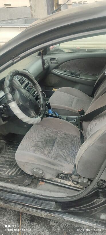 шумов: Toyota Avensis: 1999 г., 1.8 л, Механика, Бензин, Седан — 7