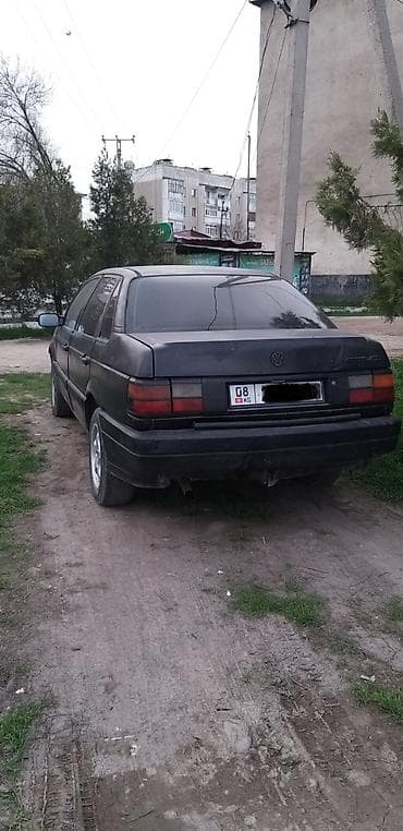 Volkswagen Passat: 1989 г., 1.8 л, Механика, Бензин, Седан — 3