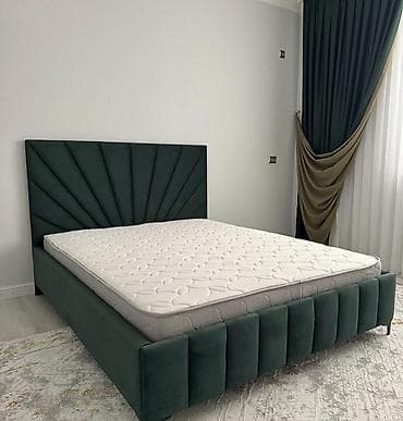 Мягкая двуспальная кровать с высоким изголовьем - Каркас и царги