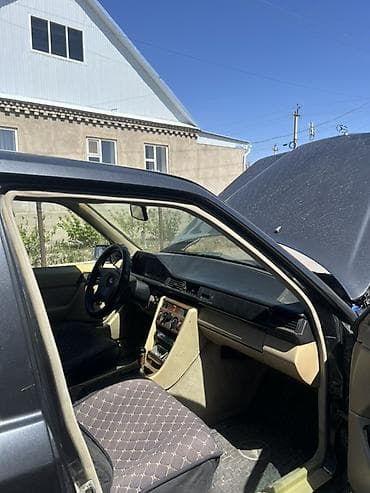 step 2: Mercedes-Benz W124: 1990 г., 3.2 л, Седан — 5