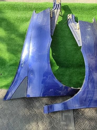 Продаю крылья на япошек Ниссан Либерти комплект Ниссан Цефиро а33