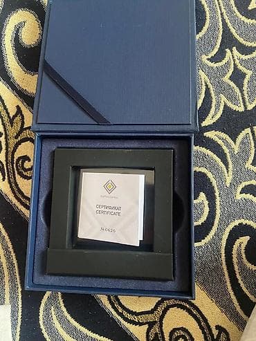 серебро номер: Памятная серебряная монета «Сому 30 жыл / Сому 30 лет» 10 сом, КЫРГЫЗ — 3