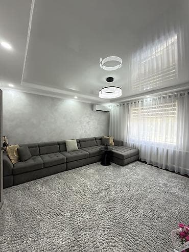 дома: 🌳 Продаётся дом в Лебединовке 📍Локация: ул. Советская, 21 📐 Общая — 4