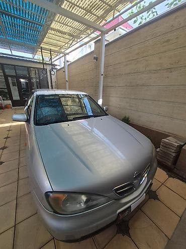 Nissan Primera: 2000 г., 1.8 л, Механика, Бензин, Хэтчбэк at lalafo.kg Nissan Primera: 2000 г., 1.8 л, Механика, Бензин, Хэтчбэк