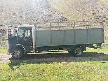 пресс подборщик john deere: Грузовик, Стандарт, Б/у — 1