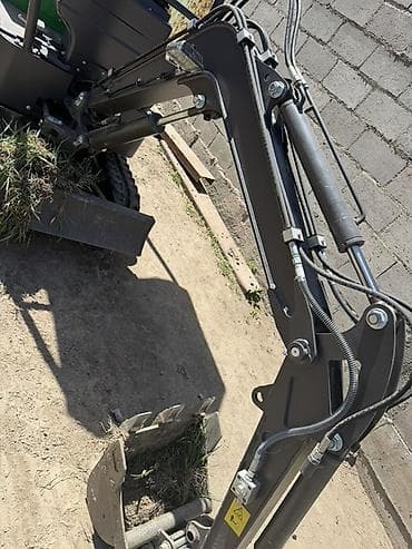 Экскаватор, Гусеничный