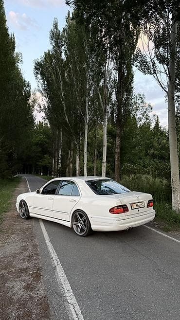 Mercedes-Benz E-Class: 2000 г., 5.4 л, Автомат, Бензин, Седан — 2