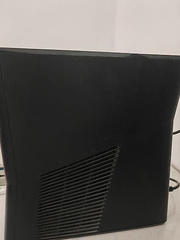 Xbox: Xbox 360 slim в отличном состоянии прошит на freeboot, оболочка — 5
