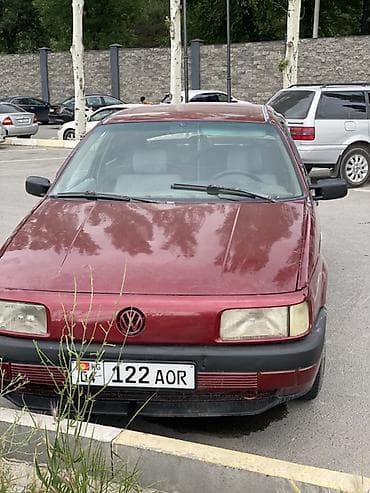 b 4: Volkswagen Passat: 1988 г., 1.8 л, Механика, Седан — 1