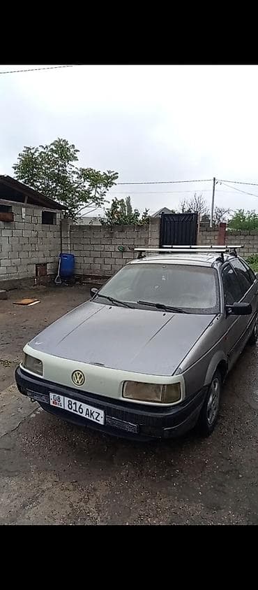 фолсваген б 4: Volkswagen Passat: 1989 г., 1.8 л, Кол менен иштөөчү, Бензин, Лифтбек — 4
