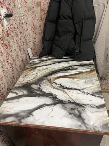 прочный компьютерный стол: Письменный стол, Б/у — 2