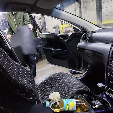 mark ii: Toyota Caldina: 2003 г., 2 л, Автомат, Бензин, Универсал — 6