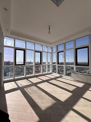 ош область: 3 комнаты, 132 м², Элитка, 14 этаж, Дизайнерский ремонт — 1